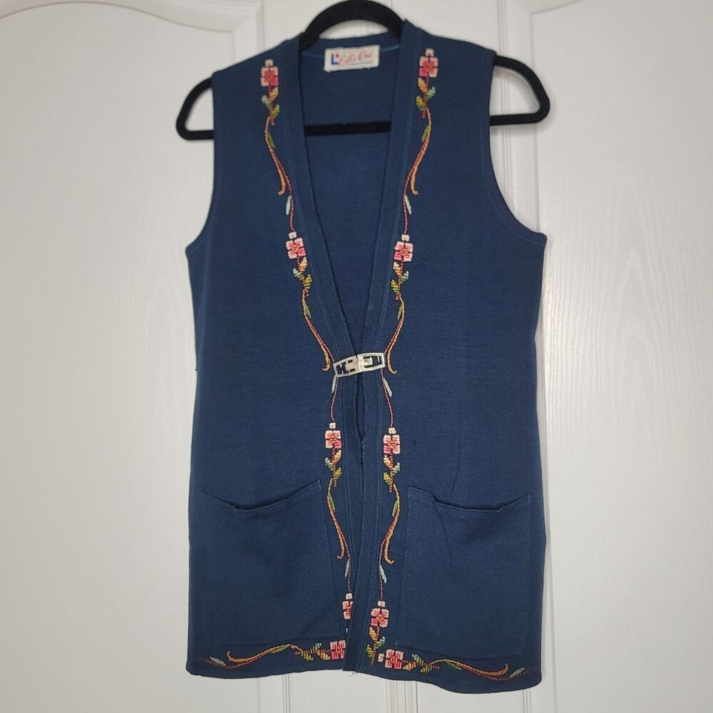 Vintage Sleeveless vest handmade embroidery metal clasp pockets blue large kNIT
